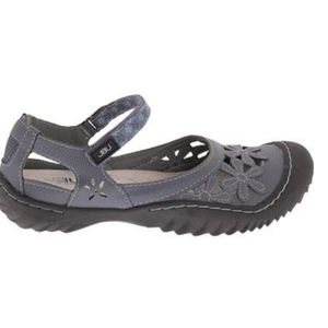 NEW JBU by Jambu wildflower size 8 NEW